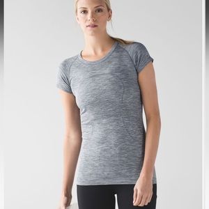 Lululemon Swiftly Tech Short Sleeve Crew Heathered Slate Size 8